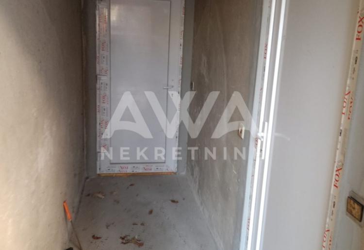 Apatin, Dvojna kuća 72 m2 plac 416 m2
