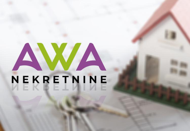 Plac 428 m2  sa uknjiženom kućom 127m2