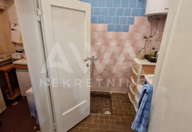 Trosoban Stan u Prigrevici - 76m2