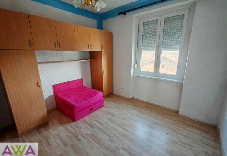 Renoviran dvosoban stan 57m² sa garažom – Apatin