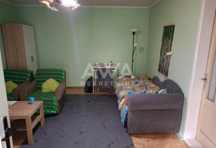 Sonta. Prizemna kuća 109m2, plac 281m2