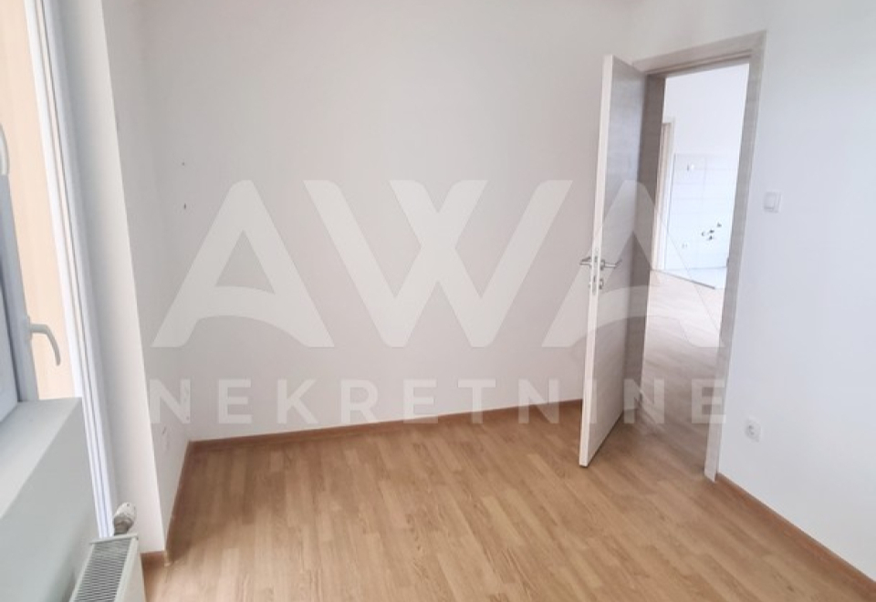 Centar Apatina. Četvorosoban stan, 97m2