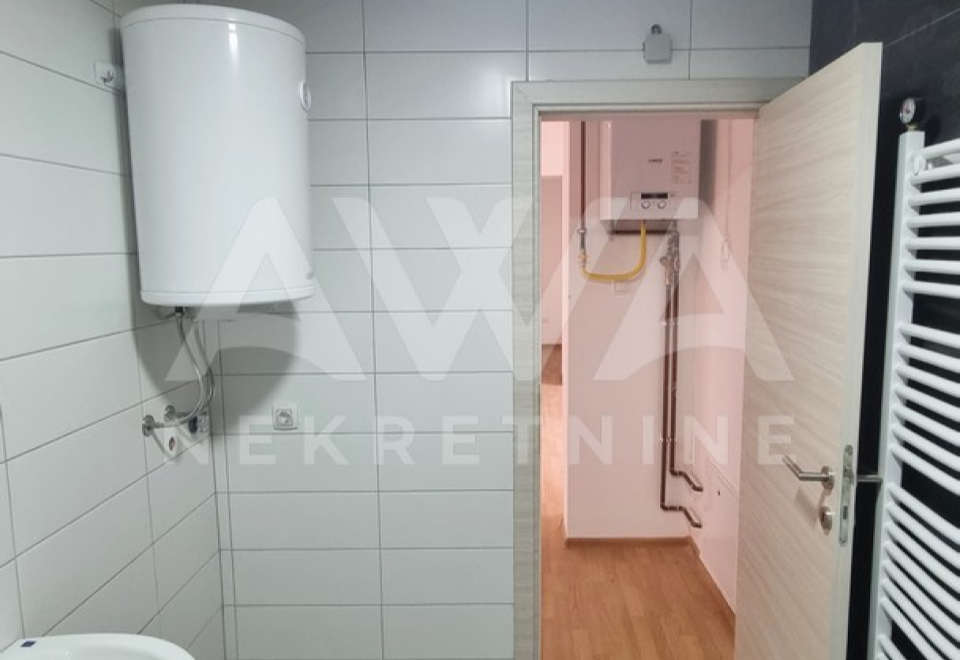 Centar Apatina. Četvorosoban stan, 97m2