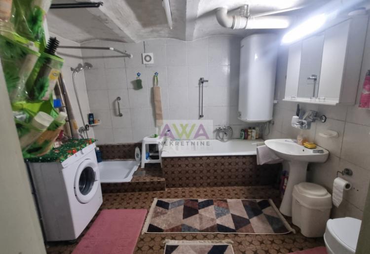 Kupusina – Spratna porodična kuća 94m², plac 1.094m²