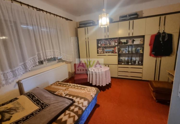 Kupusina – Spratna porodična kuća 94m², plac 1.094m²