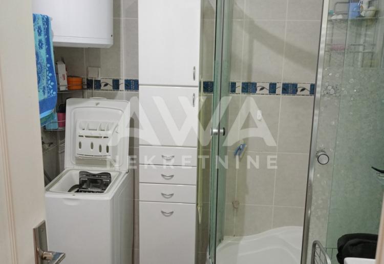 Prodaje se komforan stan 60 m2 na odličnoj lokaciji u centru Apatina!