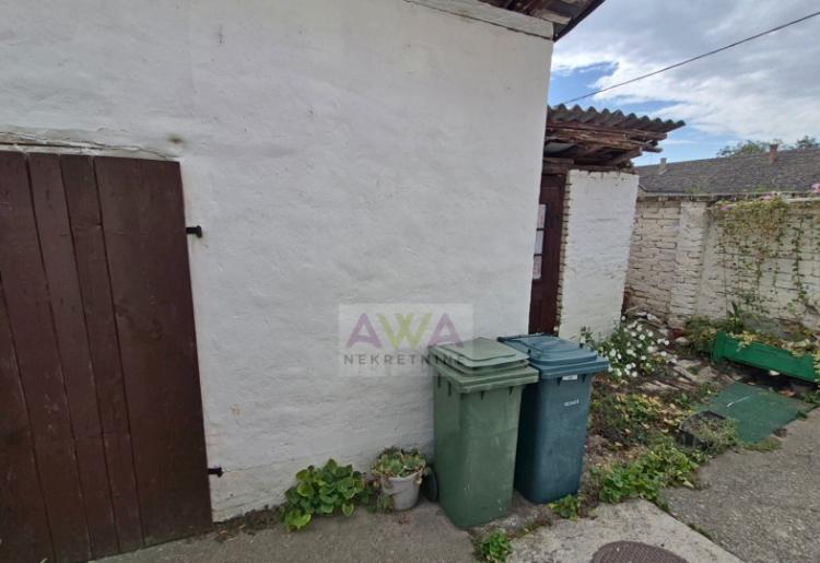 Apatin – dvorišni stan 55 m² u blizini centra – 27.000 €