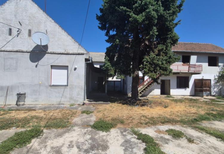 APATIN – USELJIVA KUĆA + ZAPOČETA NOVA KUĆA | 65.000 €