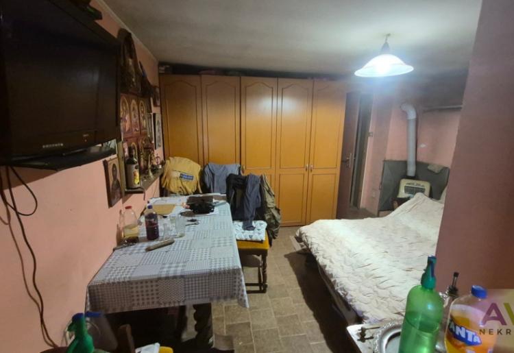 Vikendica Kupusina 112m2 plac 36ar