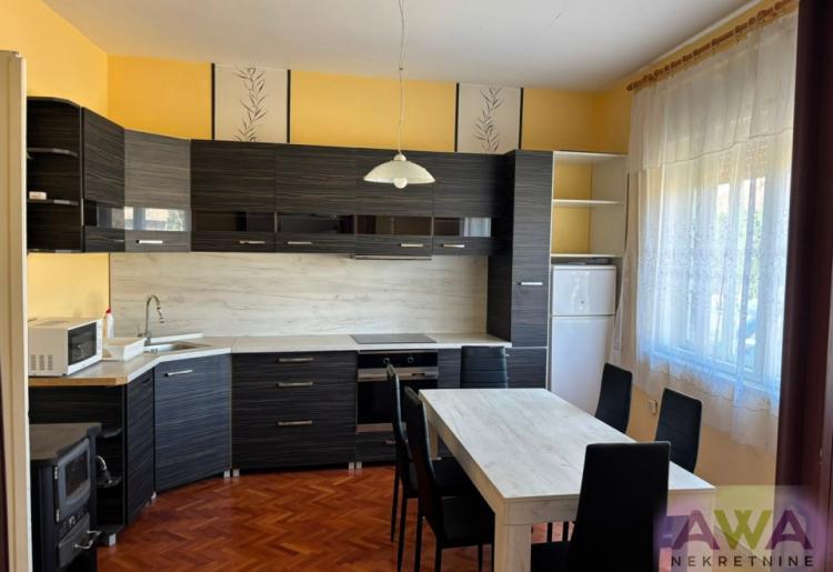 Kupusina – porodična kuća sa velikim placem od 2.089 m²
