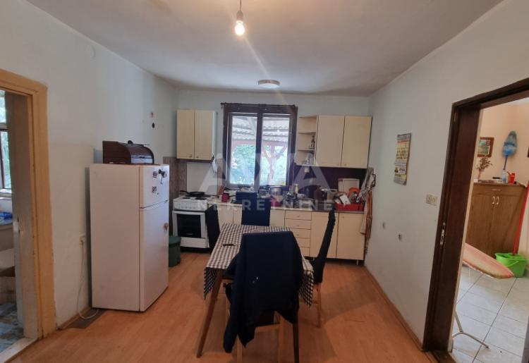 Apatin – porodična kuća 147m² na uglu dve ulice