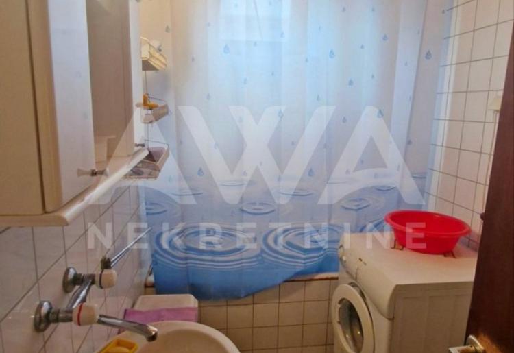 Apatin, Kuća spratnica 236 m2, plac 443 m2