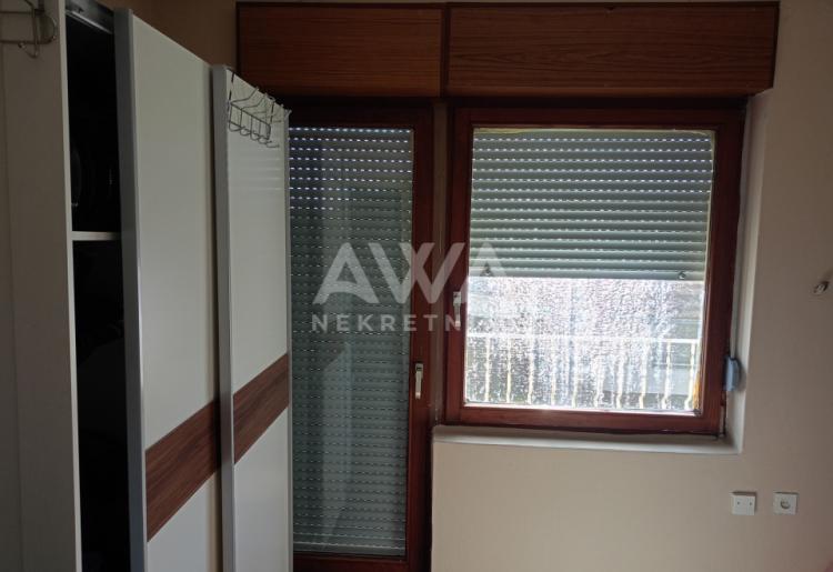 Apatin, Kuća spratnica 87 m2, plac 442 m2