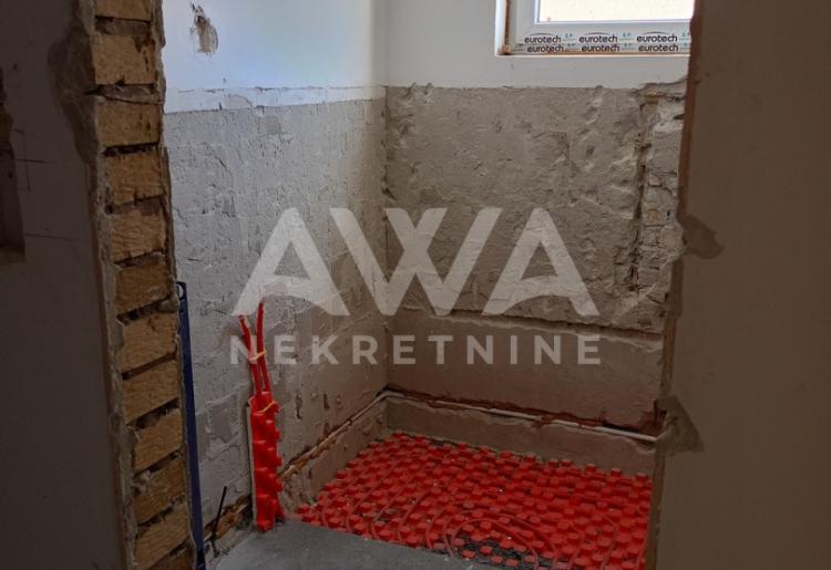 Apatin, Kuća spratnica 87 m2, plac 442 m2