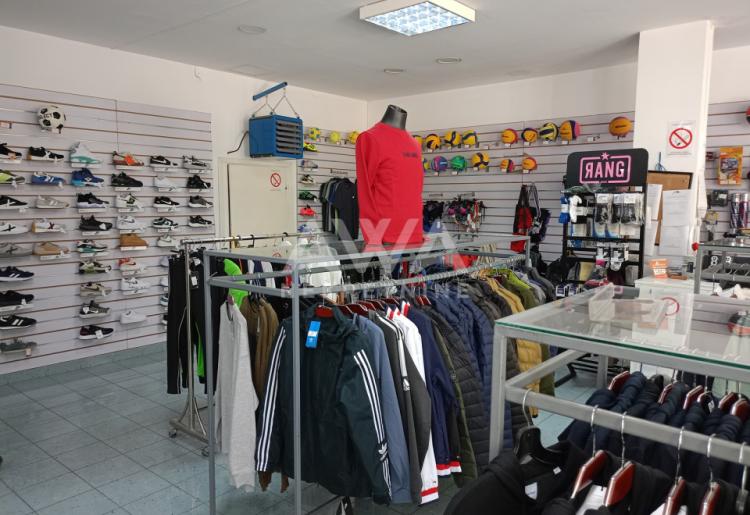 Apatin Lokal za izdavanje, 325 m2