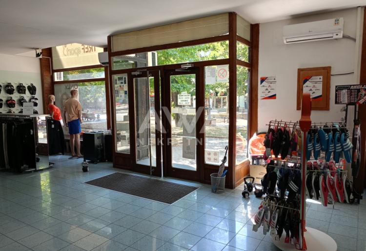 Apatin Lokal za izdavanje, 325 m2